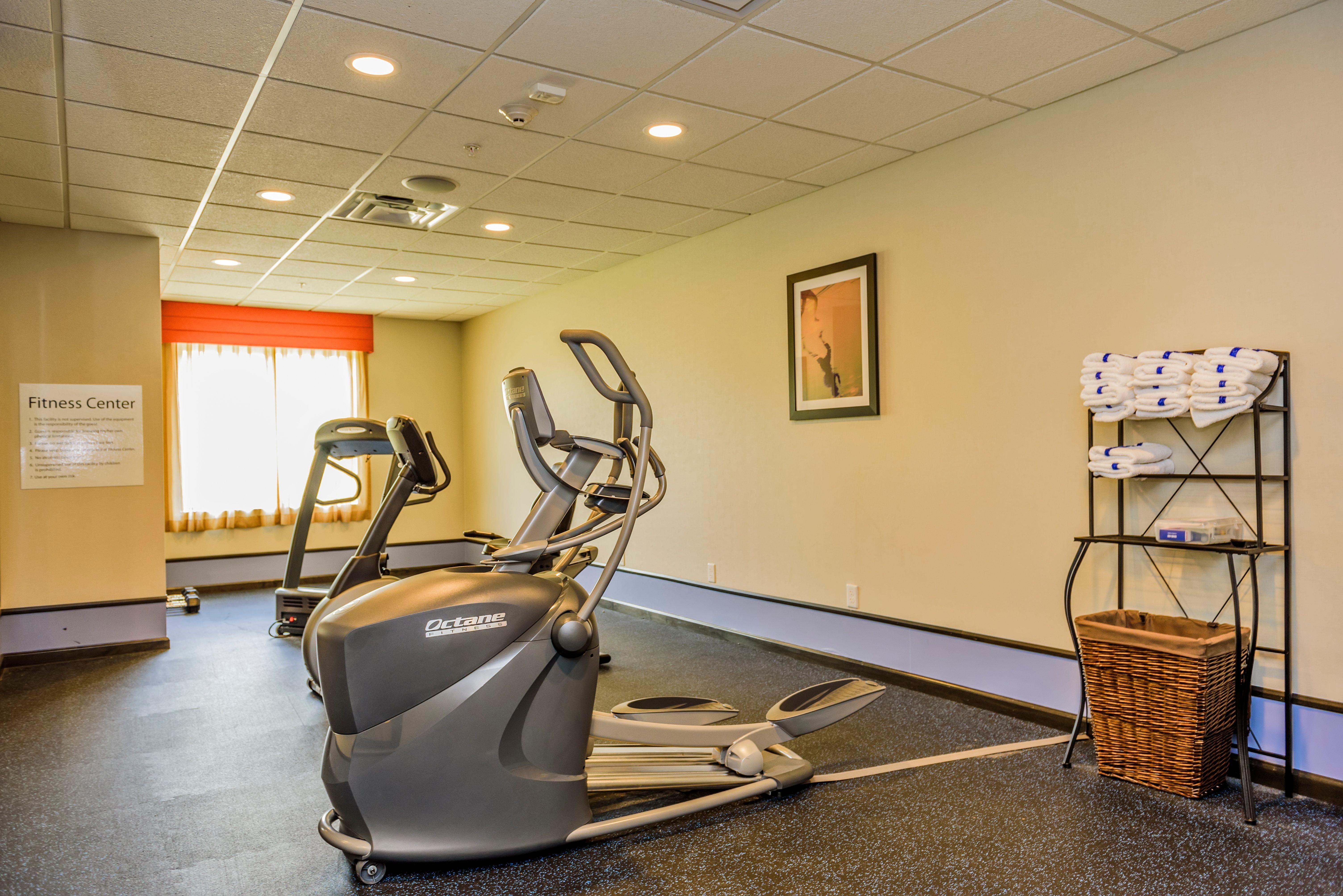 Holiday Inn Express And Suites - Bradford By Ihg Buitenkant foto